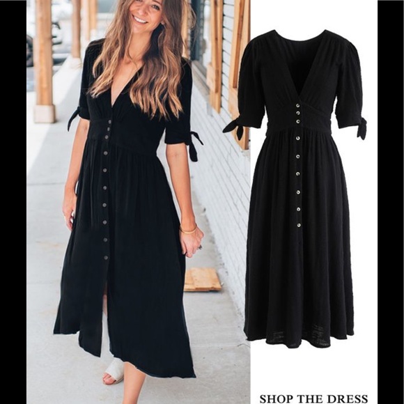 Chicwish Dresses & Skirts - Chic Wish V Neck button down dress Large